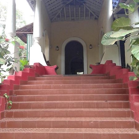 Astoria Hotel Parra Luaran gambar