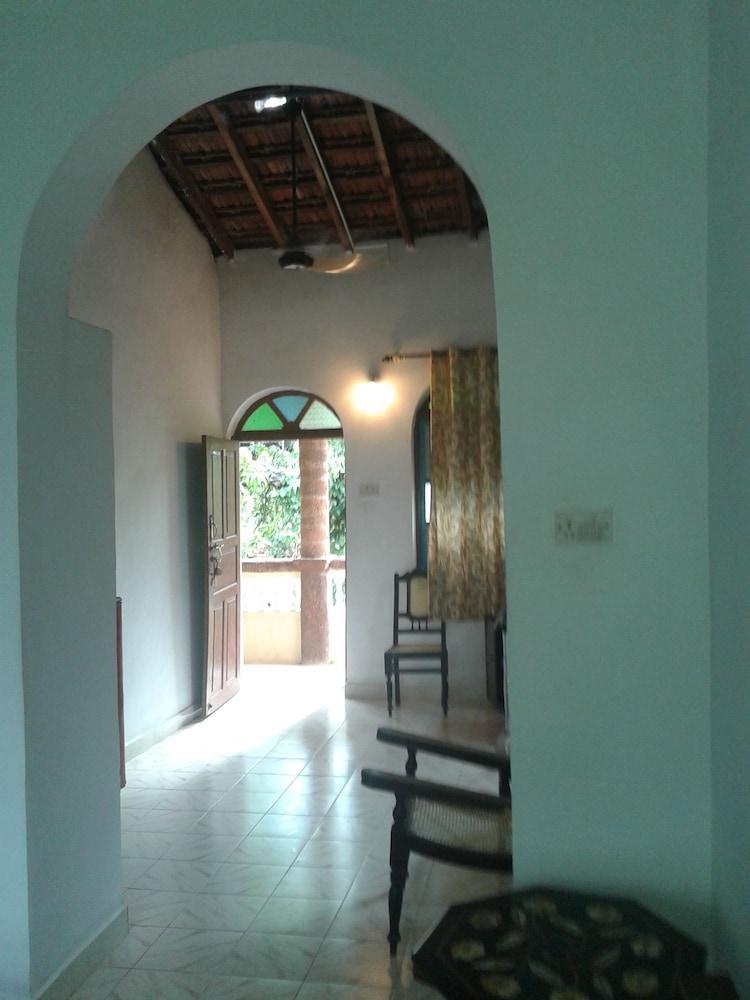 Astoria Hotel Parra Luaran gambar