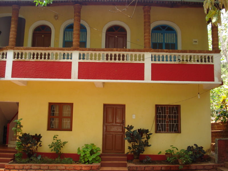 Astoria Hotel Parra Luaran gambar