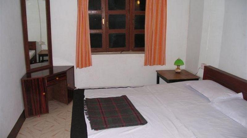 Astoria Hotel Parra Luaran gambar